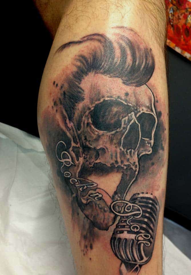 tatouage tete de mort Zoran Tattoo Vevey